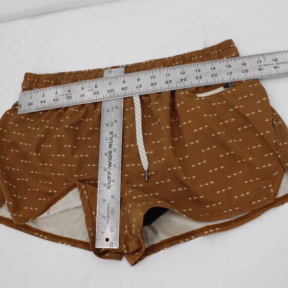 Vuori Shorts Womens XL Clementine 2” Athletic Drawstring Waist Lined printed run - Picture 9 of 10